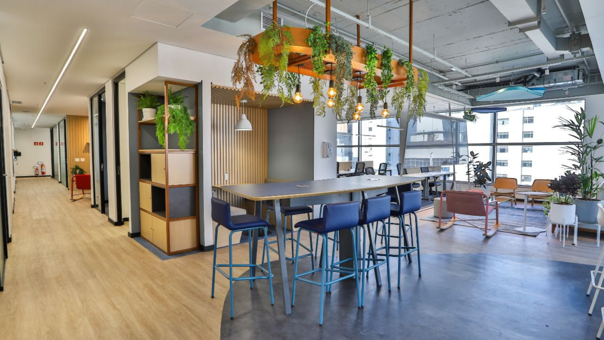 Banquetas Fun e Poltronas Stretch