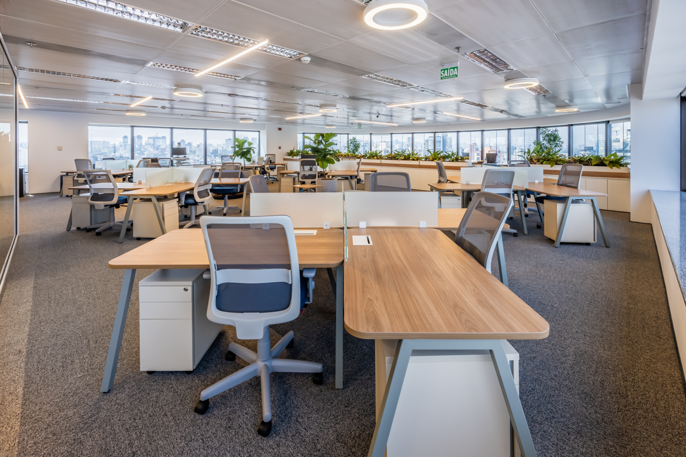 Cadeira Vélo e Mesas Cloud